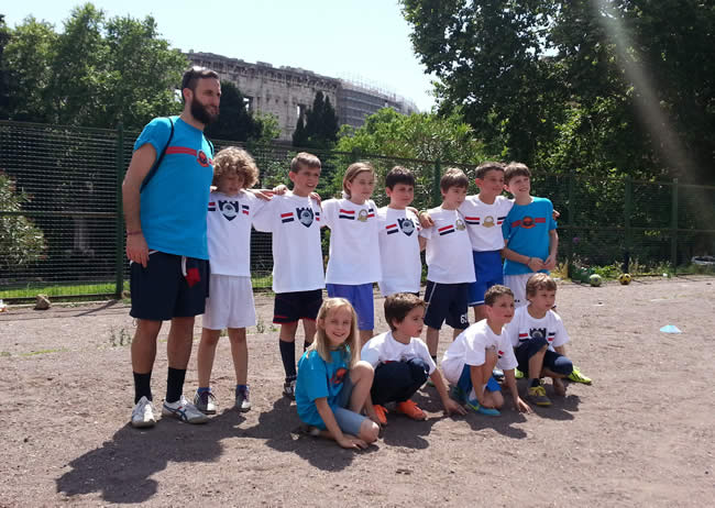 Primi calci alla polveriera