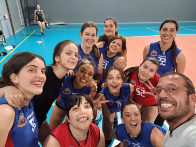 LE ATLETICHE VOLLEY SONO DA PODIO: MEDAGLIA DI BRONZO PER UN TERZO POSTO INCREDIBILE